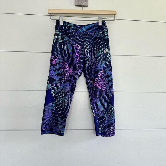 Adidas Girls Medium Purple Patterned Crop Leggings - Picture 1 of 5